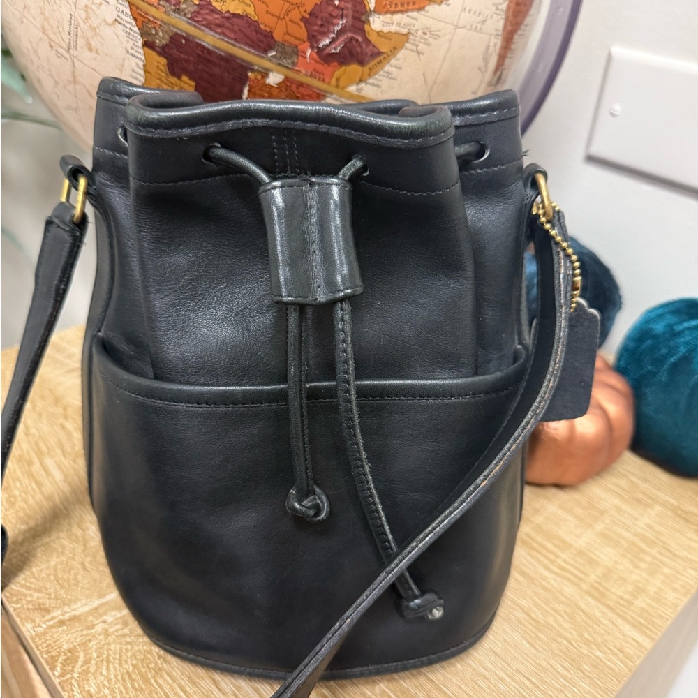 1990 vintage Coach Leather pocket Drawstring Bucket Bag 4020 Made in the USA